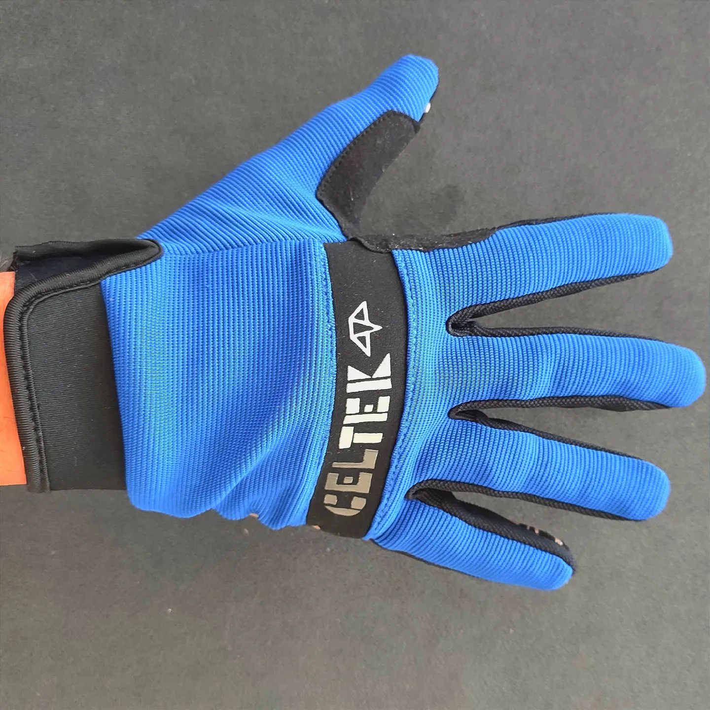 AUTRE Polyvalent 2 AUTRE Polyvalent – Image 2