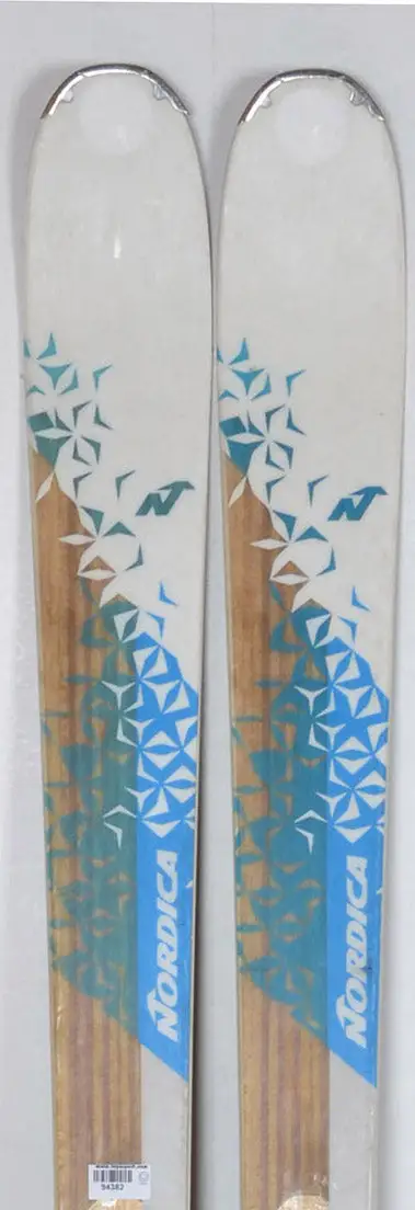 Nordica BELLE 78 - Skis D'occasion Femme 1 Nordica BELLE 78 - Skis D'occasion Femme
