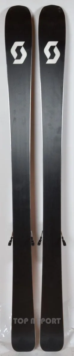 Scott REVERSE - Skis D'occasion 9 Scott REVERSE - Skis D'occasion -Planche à Ski Soldes Boutique scott reverse skis doccasion 7aba5109 cff8 41a3 980c 8fd3953bfed3 1600x scaled